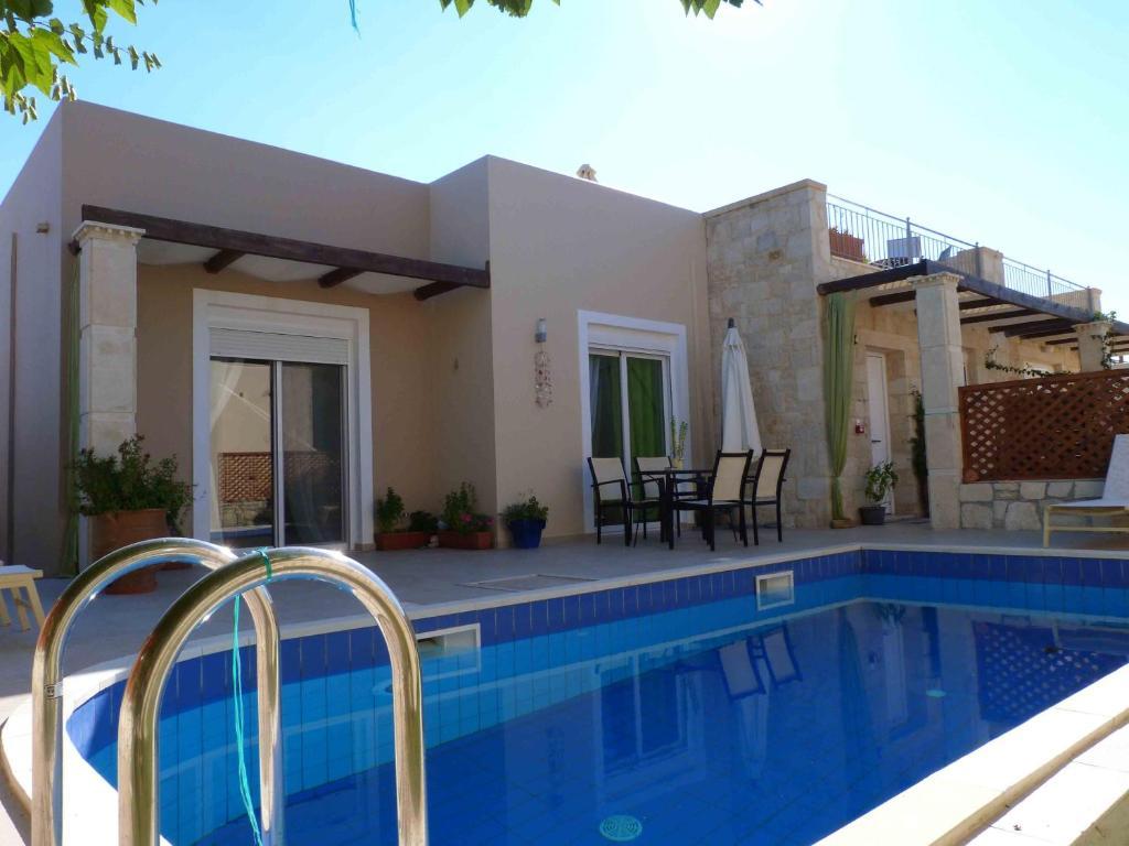 Azure Beach Kissamos Bagian luar foto