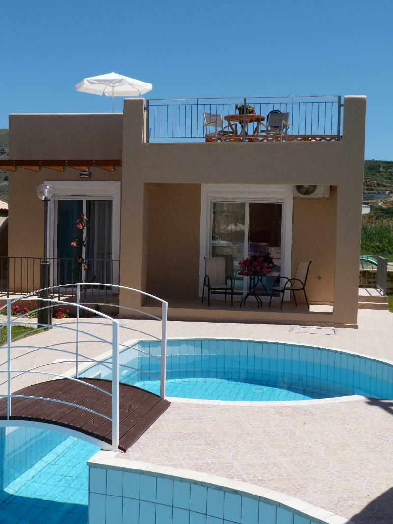 Azure Beach Kissamos Bagian luar foto